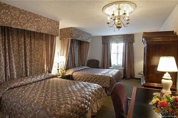 LODGE HOTEL AND CONFERENCE CENTER (Bettendorf)